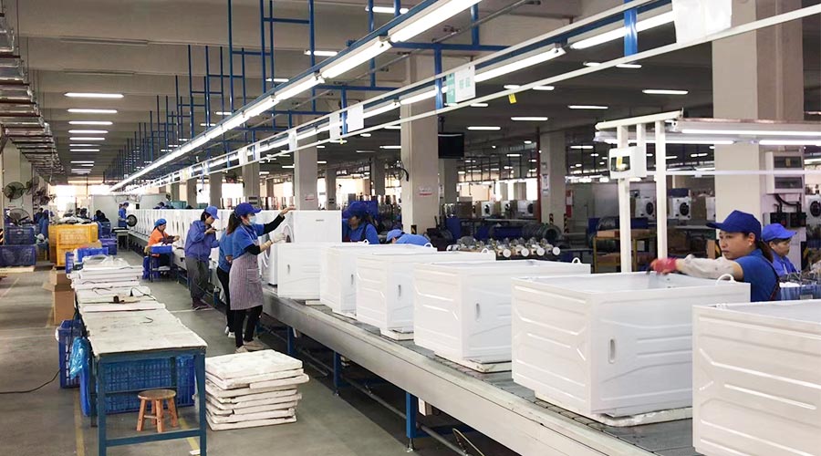 專業(yè)且專注！裝配車間開展客戶松下滾筒衣服烘干機(jī)生產(chǎn)