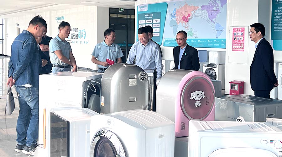 深交流 促發(fā)展！電器制造商美菱親臨金環(huán)電器參觀指導