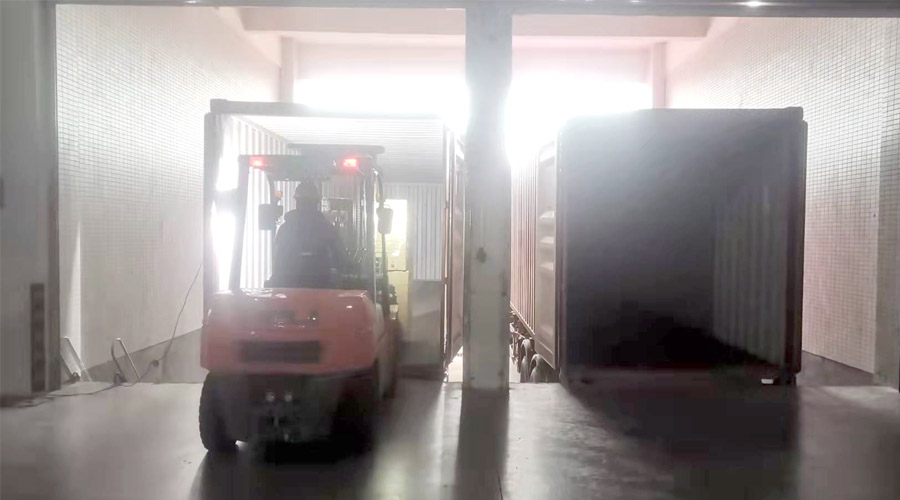 齊心協(xié)力為客戶！春節(jié)期間金環(huán)電器人員加班加點發(fā)貨