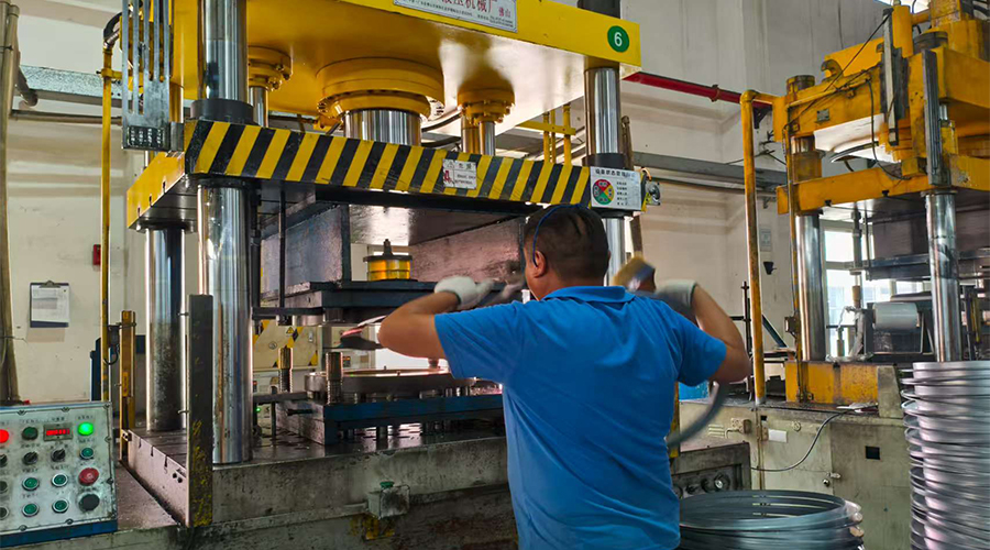 跨境電商新機遇：金環(huán)電器如何成為美國亞馬遜賣家的首選供應商